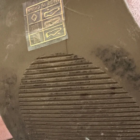 Chic Suede Ankle Boots in Dusty Pink - Picture 5 of 8